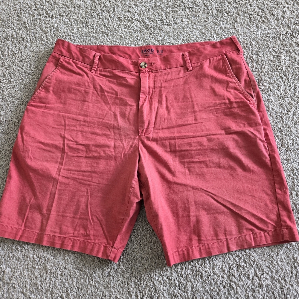 Mens izod shorts in brick red 36" x 9.5